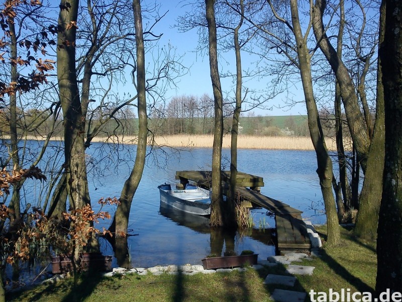 SPRZEDAM DOM NAD JEZIOREM Z WŁASNĄ LINIĄ BRZEGOWĄ  12